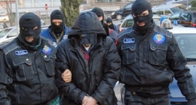 القبض على جزائري ضمن شبكة لتهريب البشر باليونان يشتبه إرتباطها بداعش