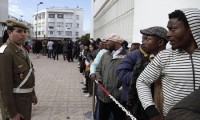 إشادة بمبادرة المغرب لتسوية وضعية المهاجرين وتنديد بطردهم من الجزائر