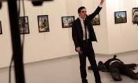 فيديو إغتيال السفير الروسي بالرصاص في أنقرة