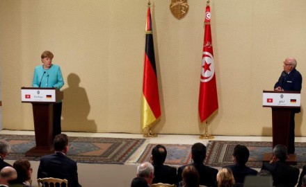 إتفاق بين ميركل وقايد السبسي على ترحيل 1500 مهاجر تونسي غير نظامي