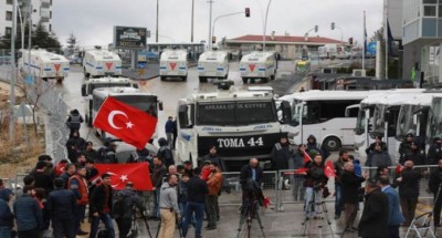تركيا تهدد بإرسال 15 ألف مهاجر شهريًا إلى أوروبا