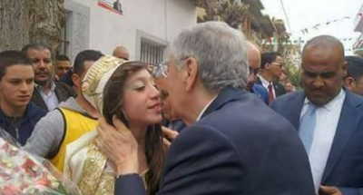 الإنتخابات الجزائرية بين المجاهد بوتفليقة الذي كان يقبل الرجال وولد عباس العجوز الذي يقبل النساء